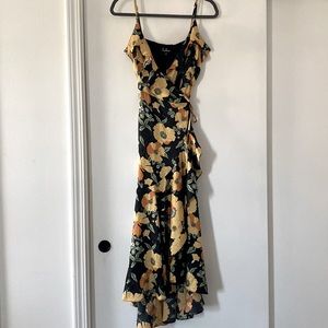 Lulu’s midi wrap dress size small, unworn with tags.
